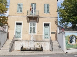 Photo paysage et monuments, Ollières - la mairie