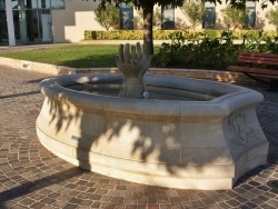 Photo paysage et monuments, Puget-sur-Argens - la fontaine