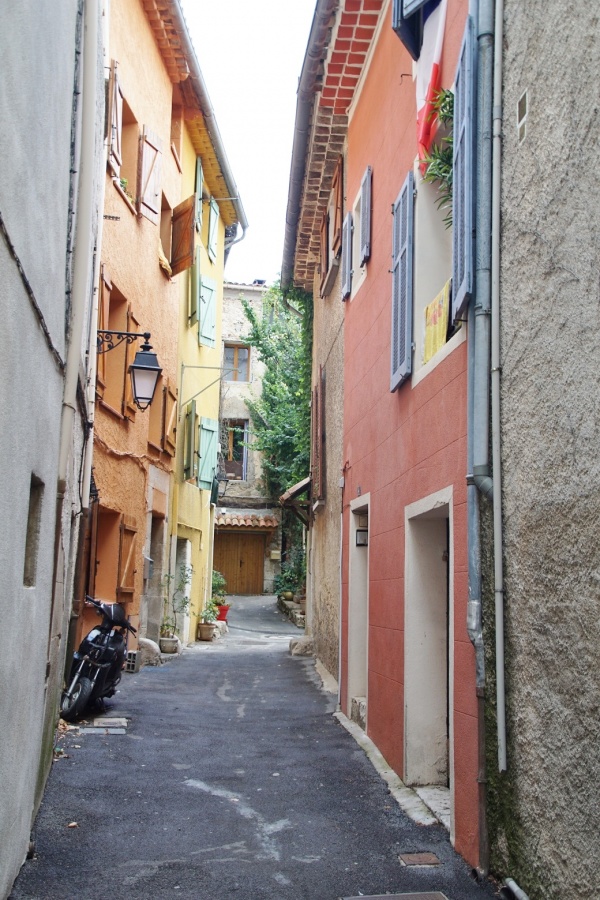 Photo La Roquebrussanne - Le Village