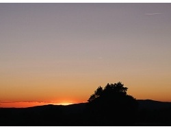 Photo paysage et monuments, Saint-Julien - Soleil couchant sur les moulins.