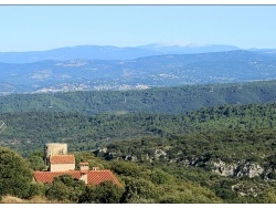 Photo paysage et monuments, Saint-Julien - Vue sur les moulins et le Ventoux.
