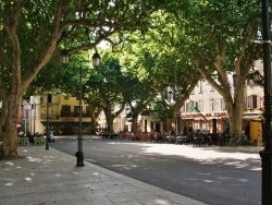 Photo paysage et monuments, Salernes - la commune