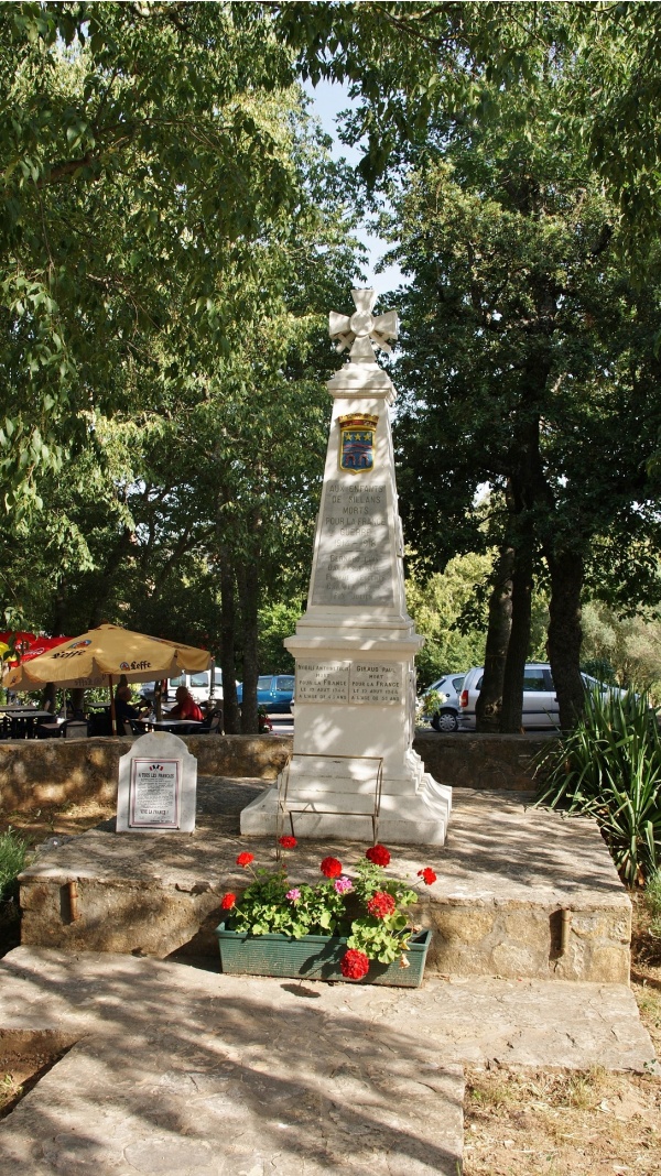 Photo Sillans-la-Cascade - le monument aux morts