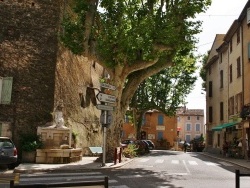 Photo paysage et monuments, Villecroze - la commune