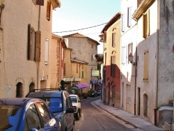 Photo paysage et monuments, Vinon-sur-Verdon - Le Village