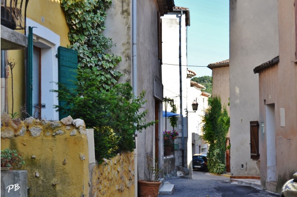 Photo Vinon-sur-Verdon - Le Village