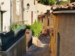 Photo paysage et monuments, Vinon-sur-Verdon - Le Village