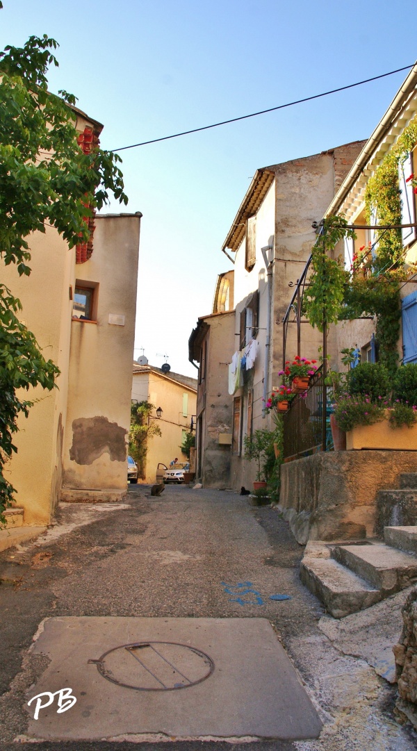 Photo Vinon-sur-Verdon - Le Village