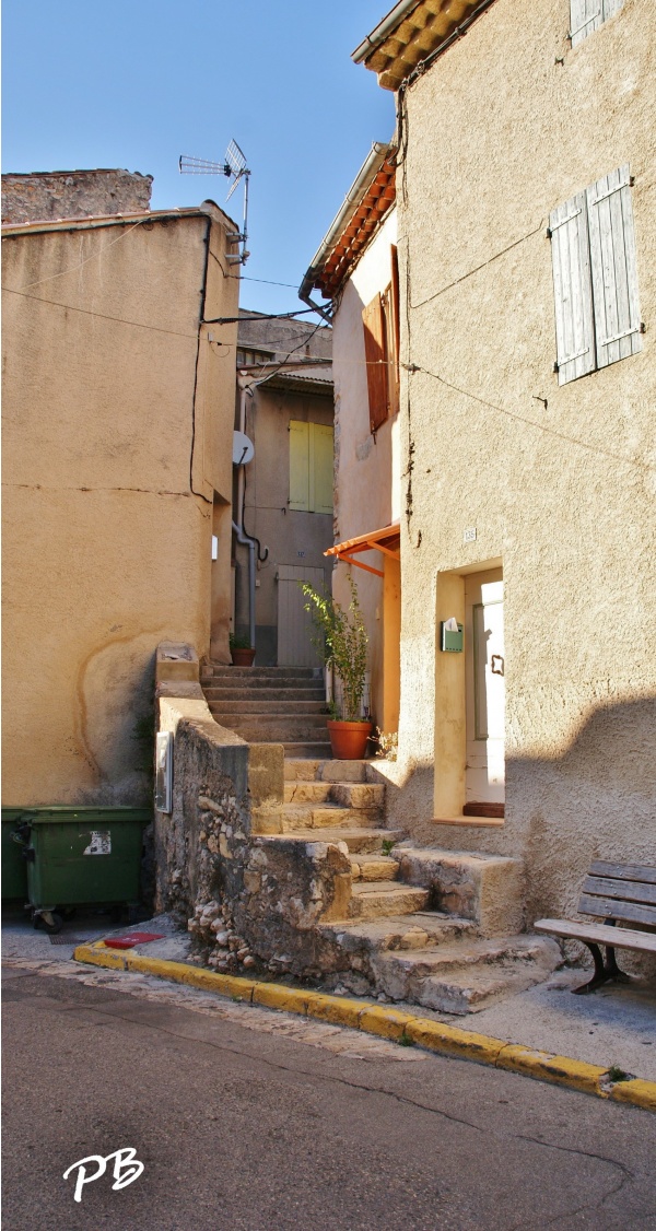 Photo Vinon-sur-Verdon - Le Village