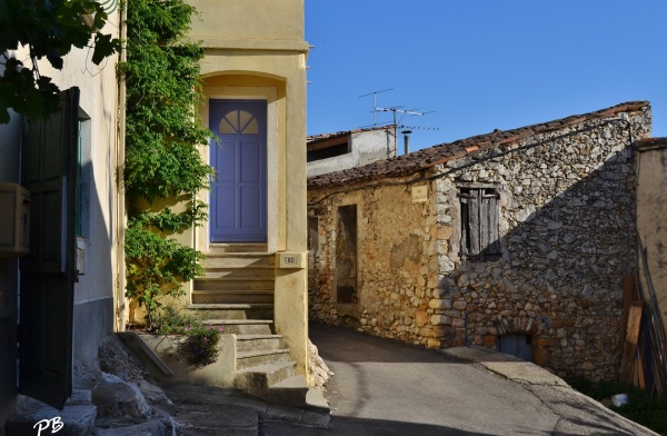 Photo Vinon-sur-Verdon - Le Village