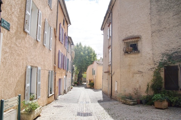 Photo Vins-sur-Caramy - la commune