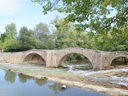Photo paysage et monuments, Vins-sur-Caramy - le pont