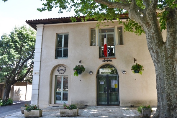 Photo Beaumont-de-Pertuis - la mairie