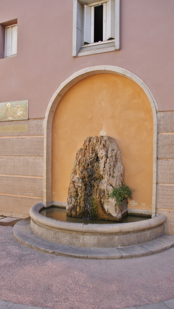 la fontaine