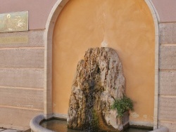 Photo paysage et monuments, Bédarrides - la fontaine