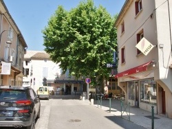 Photo paysage et monuments, Caderousse - le village