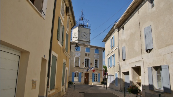 Photo Caderousse - le village