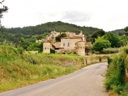 Photo paysage et monuments, Gigondas - Le Château