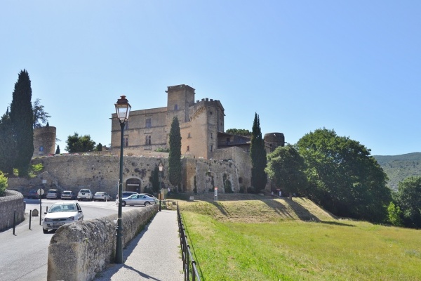 Photo Lourmarin - le château