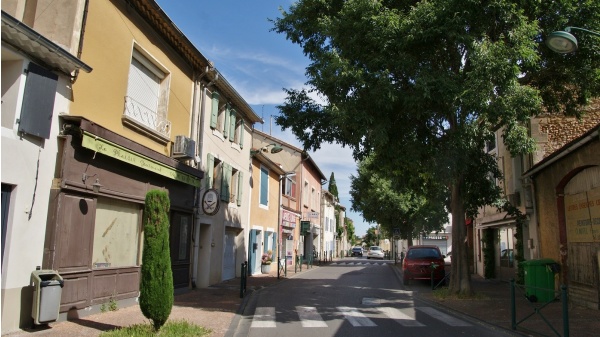 Photo Morières-lès-Avignon - le village