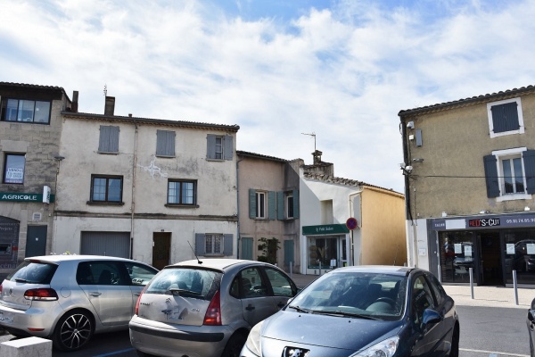 Photo Morières-lès-Avignon - le village