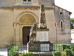 Photo paysage et monuments, Pernes-les-Fontaines - le monument aux morts