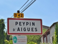 Photo paysage et monuments, Peypin-d'Aigues - peypin (84240)