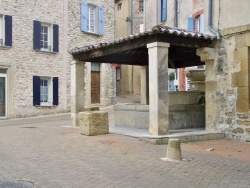 Photo paysage et monuments, Sablet - le lavoir