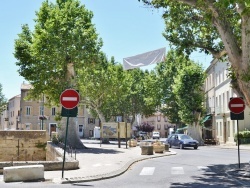 Photo paysage et monuments, La Tour-d'Aigues - la commune