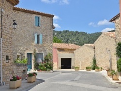 Photo paysage et monuments, Vitrolles-en-Lubéron - la commune