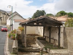 Photo paysage et monuments, L'Aiguillon-sur-Vie - le lavoir