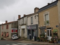 Photo paysage et monuments, Beaulieu-sous-la-Roche - Le Village