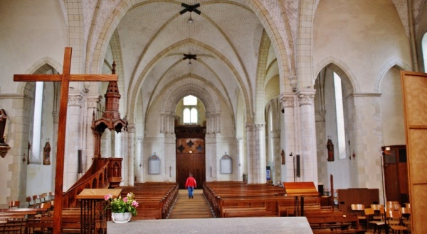 Photo Grosbreuil - L'église