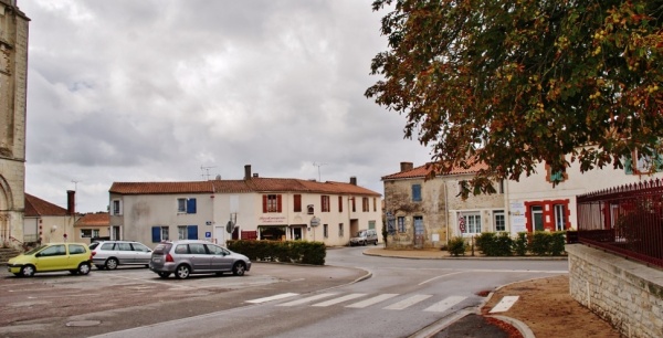 Photo Grosbreuil - La Commune