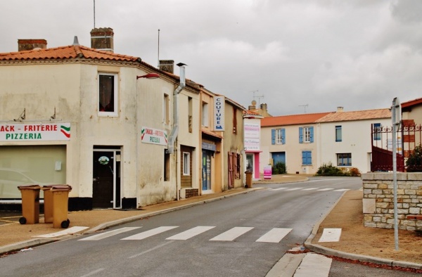 Photo Grosbreuil - La Commune