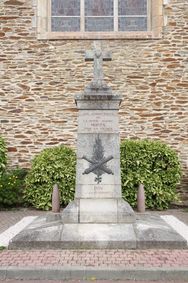 Photo La Mothe-Achard - le monument aux morts