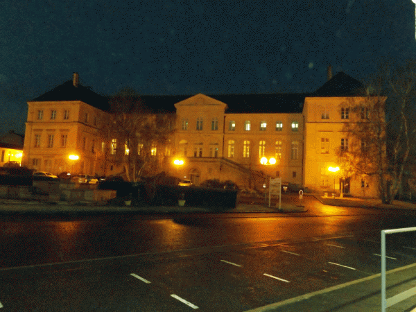 Mairie de Loudun de nuit