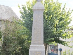 Photo paysage et monuments, Pouant - le monument aux morts