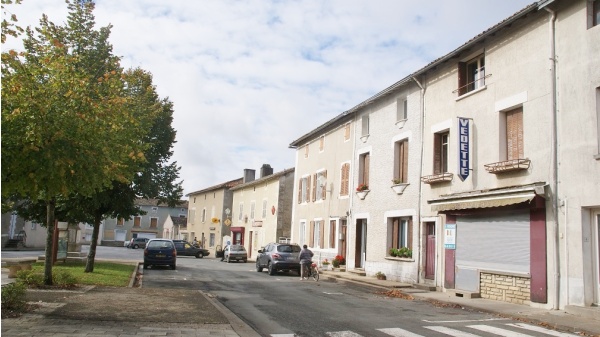 Photo Saint-Sauvant - la commune