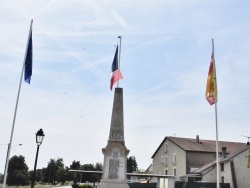 Photo paysage et monuments, Ainvelle - le monument aux morts