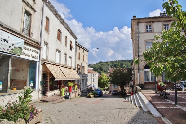 Photo Bains-les-Bains - la ville