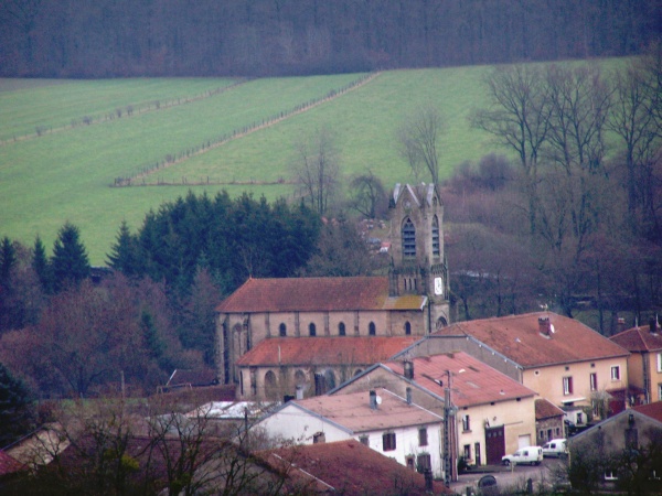 Photo Belmont-lès-Darney - l'église du village 2010