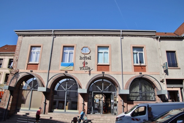 Photo Bruyères - la mairie