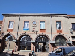 Photo paysage et monuments, Bruyères - la mairie