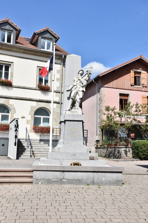 Photo La Chapelle-aux-Bois - le monument aux morts