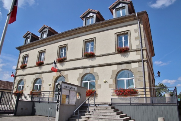 Photo La Chapelle-aux-Bois - la mairie