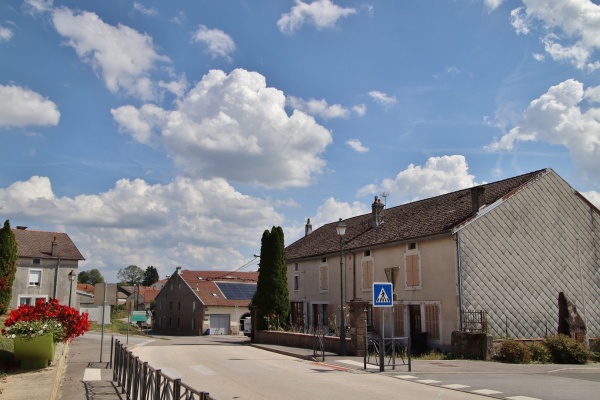 Photo La Chapelle-aux-Bois - le village