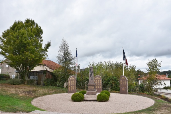 Photo Chavelot - le monument aux morts