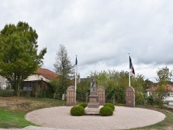 Photo paysage et monuments, Chavelot - le monument aux morts