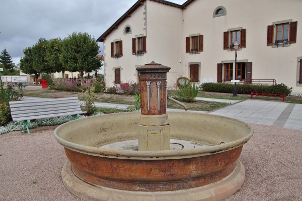 Photo Chavelot - la fontaine